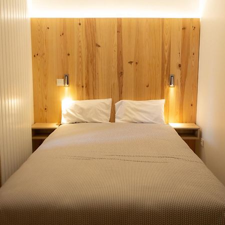 Le Bercail Bed & Breakfast Lacaze Dış mekan fotoğraf
